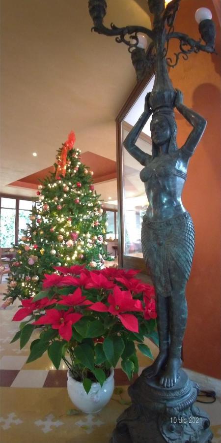 Ares Hotel San Giovanni La Punta Buitenkant foto