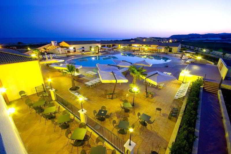 Ares Hotel San Giovanni La Punta Buitenkant foto