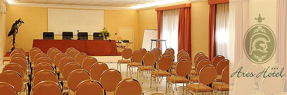 Ares Hotel San Giovanni La Punta Buitenkant foto